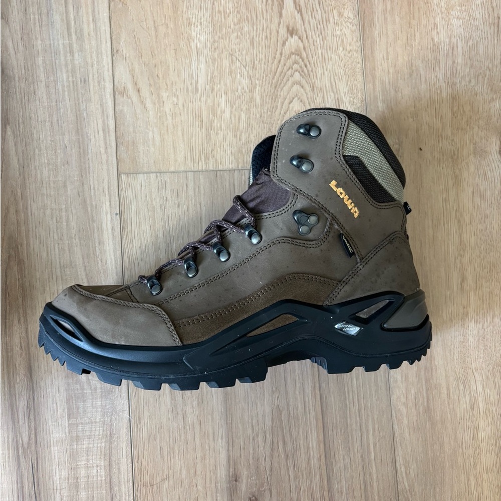 Lowa Men's Renegade Dark Brown Trekking Boots